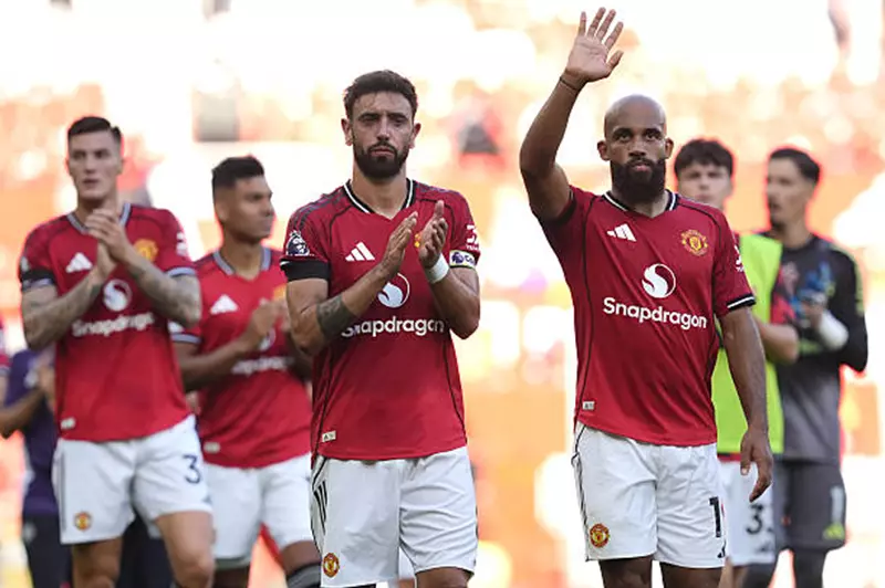 كلفت ربع مليار جنيه: تقييم صفقات مانشستر يونايتد في الجولة الأولى من الدوري الإنجليزي