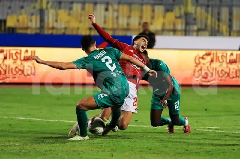 منذ يناير مع الزمالك.. زيزو يهدر ركلة جزاء للأهلي أمام المصري (فيديو)